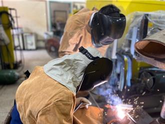 助重建需人力 勞動部焊接班花蓮受災民眾免徵試優先錄訓