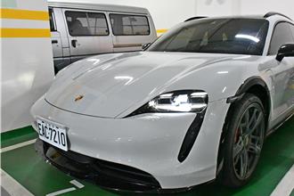 冒財經專家詐上億！執行署拍賣犯嫌保時捷純電跑車  400多萬可開回家