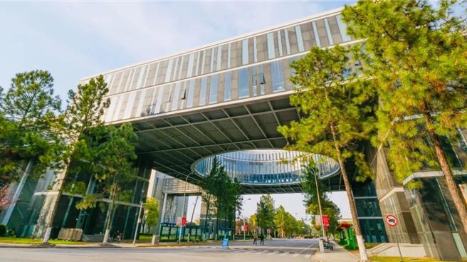 大陆国家自然科学基金委员通报学术不端行为，同济大学的论文也在列。图为同济大学一隅。（图／新华社）