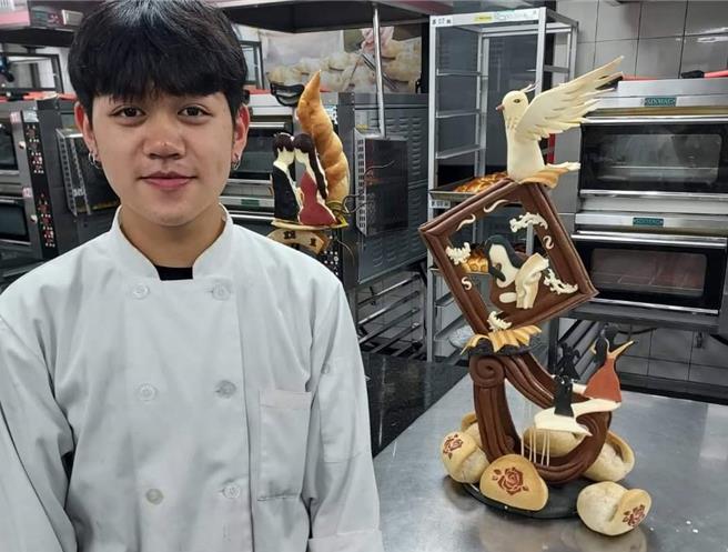 健行科大學生江承遠參加全國技能競賽北區分區技能競賽，作品榮獲「麵包製作」第4名。（健行科大提供／呂筱蟬桃園傳真）