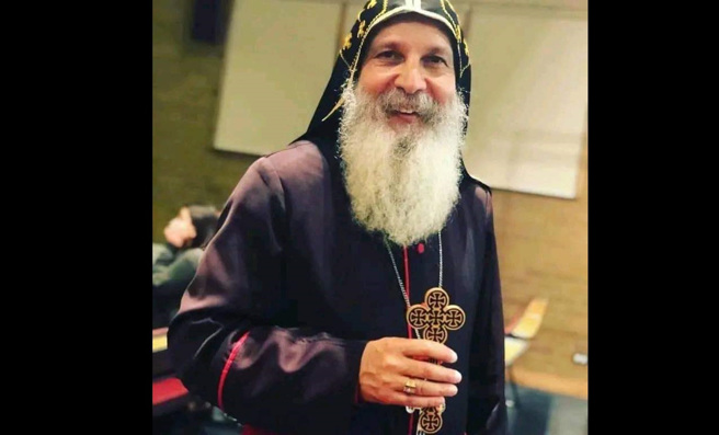 遭袭的基督好牧人教堂主教伊曼纽(图/Mar Mari Emmanuel FB)