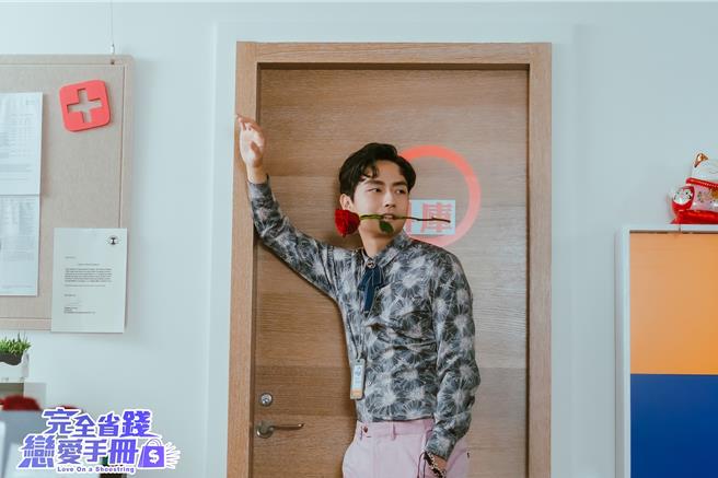 林鹤轩剧中狂追郭书瑶。（TVBS提供）