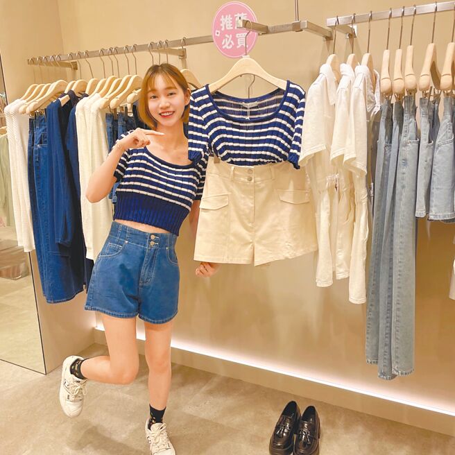 Global Mall新北中和店推多款春夏服饰优惠7折起，其中短版上衣最热销。（Global Mall提供）