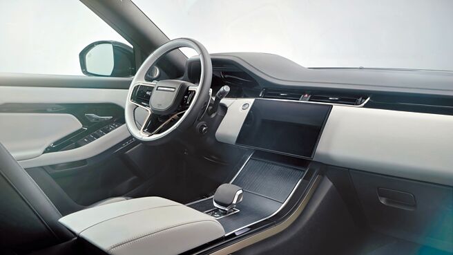 24年式RANGE ROVER EVOQUE导入11.4吋悬浮式曲面触控萤幕。（台湾捷豹路虎提供）