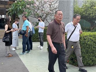 屏东县议长周典论开庭心臟突感不适 律师将具状声请交保