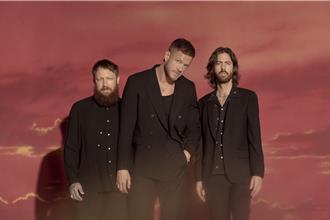 谜幻乐团新曲藏洋葱！主唱丹走过儿时迷惘喊：我活了下来