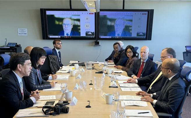 国科会与加拿大创新科学暨经济发展部（ISED）于4月15日签署「台加科学技术及创新合作协议」。图／国科会提供