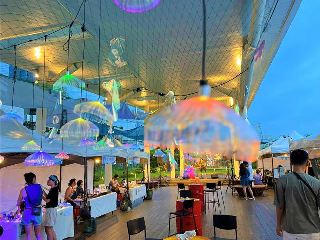 基隆市政府產發處將於20日在國門廣場舉辦今年的第一場青創市集，歡迎民眾屆時能夠來到基隆一起賞景遊玩。（基隆市政府提供／張志康基隆傳真）