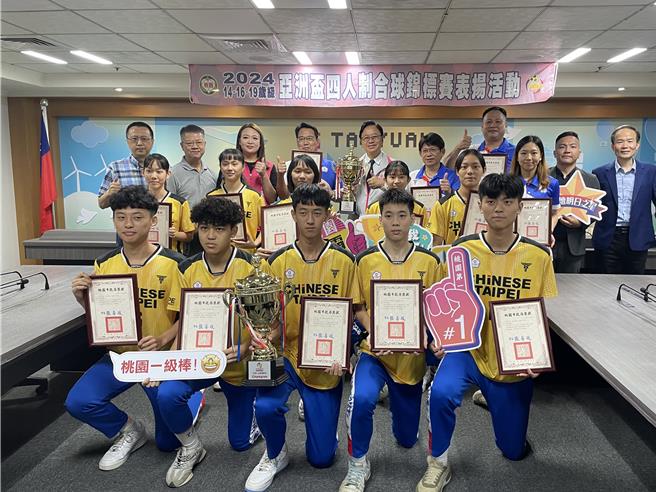 中华队于今年3月至马来西亚参加亚洲杯4人制合球锦标赛，夺下6组别的冠军奖杯。（姜霏摄）