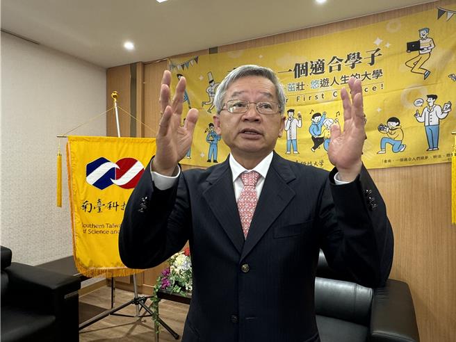 吴诚文强调，希望接掌国科会可以服务更多人。（曹婷婷摄）