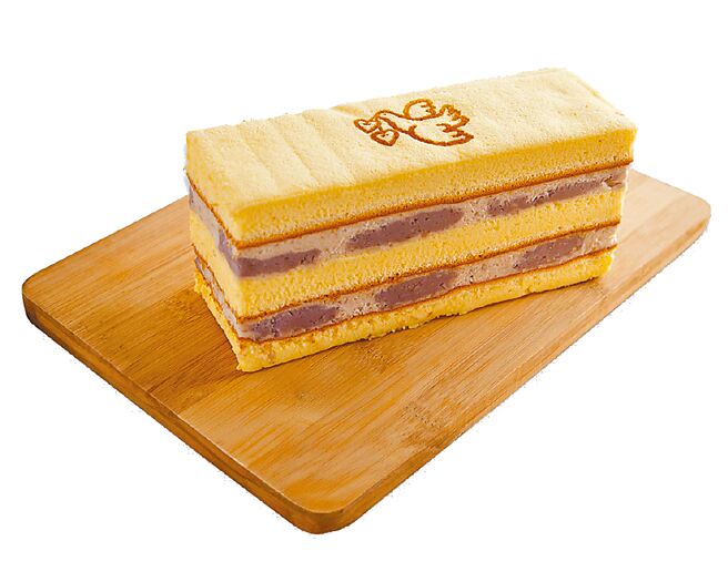 全家FamiPort的「連珍芋泥雙層蛋糕」，2入798元。（全家提供）