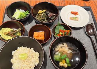 南韓「哲學家廚師」正寬法師來台客座 精緻蔬食體會天地共生