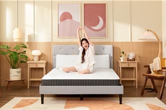 Ella躺著也能賺 自爆喚醒天使是他：從床上秒醒