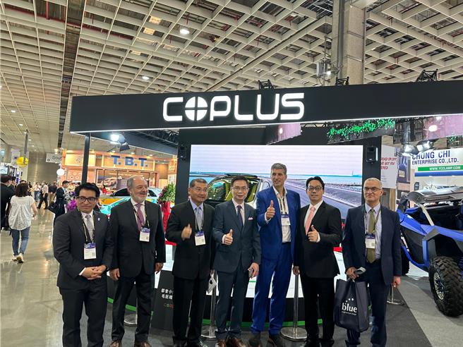 巨铠精密宣布成为Mansory在台湾地区的独家代理商。（巨铠提供）