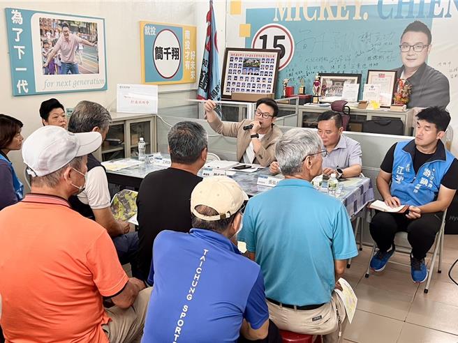 近年南投市營北里、營南里的人口增加，每逢上下班時間中學西路的車流量很大造成塞車，當地居民盼能改善。（楊靜茹攝）