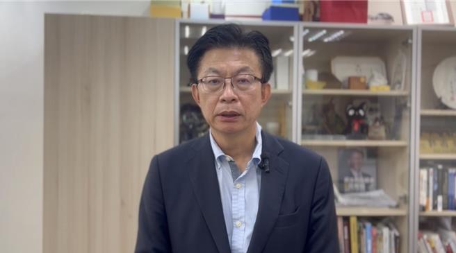 立委郭国文18日下午3点半前往民进党新营党部，登记参选台南市党部主委，届时将由立委林俊宪、林宜瑾、赖惠员等人大阵仗陪同出席。（郭国文服务处提供／曹婷婷台南传真）