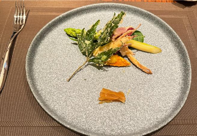 炸物料理。（洪秀瑛摄）