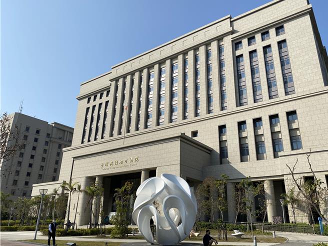 桃園地院法官以蕭違反社會秩序維護法，開罰1萬元。(蔡依珍攝)