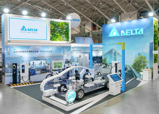 台達17日於「台灣國際智慧移動展 (2035 E-Mobility Taiwan)」中，以「永續大道」為主題 推出多款智慧交通技術與產品方案。圖／台達提供