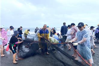 「智慧樂活水產村」改善沒落漁村 獲遠見USR楷模獎