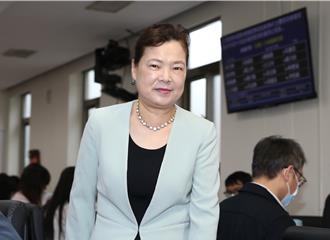 準經長郭智輝爭議多   王美花望多花時間交接水電、產業