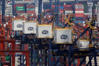 香港貨櫃碼頭排名首次跌出全球10大 上海續居榜首