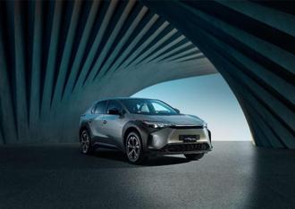 响应世界地球日 和泰车TOYOTA永续生活节展纯电车bZ4X