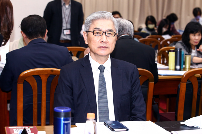 市场传出中信金拟併京城银，金管会主委黄天牧发声。（图／报系资料照）