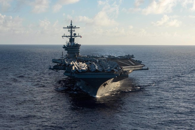 2024年4月5日，尼米兹级航空母舰西罗斯福号 (CVN 71) 于 穿越菲律宾海。（路透社）