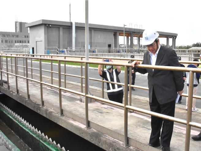 新竹縣長楊文科表示，北台灣18日上午雖然受鋒面通過影響降下大雨，但是仍然呼籲民眾共同節約用水。 （新竹縣府提供／邱立雅竹縣傳真）