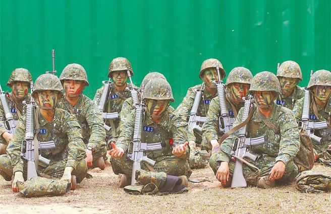 军旅生涯只剩12天，竟被发现陈尸在大排内。（示意图，非本人／中国时报资料照）