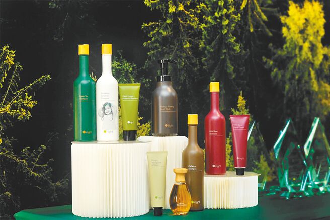 專櫃正貨的台灣零碳「歐萊德O’right」清潔用品，最低36折就能在全聯購入。（全聯提供）