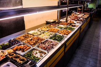 外食族每月餐費破萬 他揭明細 網：不如自煮