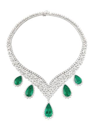 蕭邦珠寶展登台  各色彩寶稍來春天