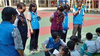 響應世界閱讀日 三義建中國小社區共讀站「為愛朗讀」