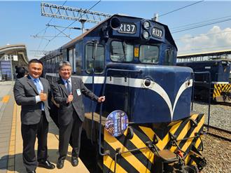 藍皮解憂號與日本藍吉野川觀光小火車締結 促台日鐵道觀光交流