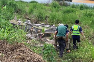 7旬翁掃墓熱衰竭摔傷失蹤  消防員用空拍機尋獲送醫