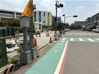 別再占用人行道！太平警取締6校周圍開出40張罰單 這2項違規最多