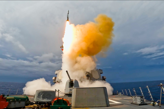 飛彈射光 美海軍部長開口要325億