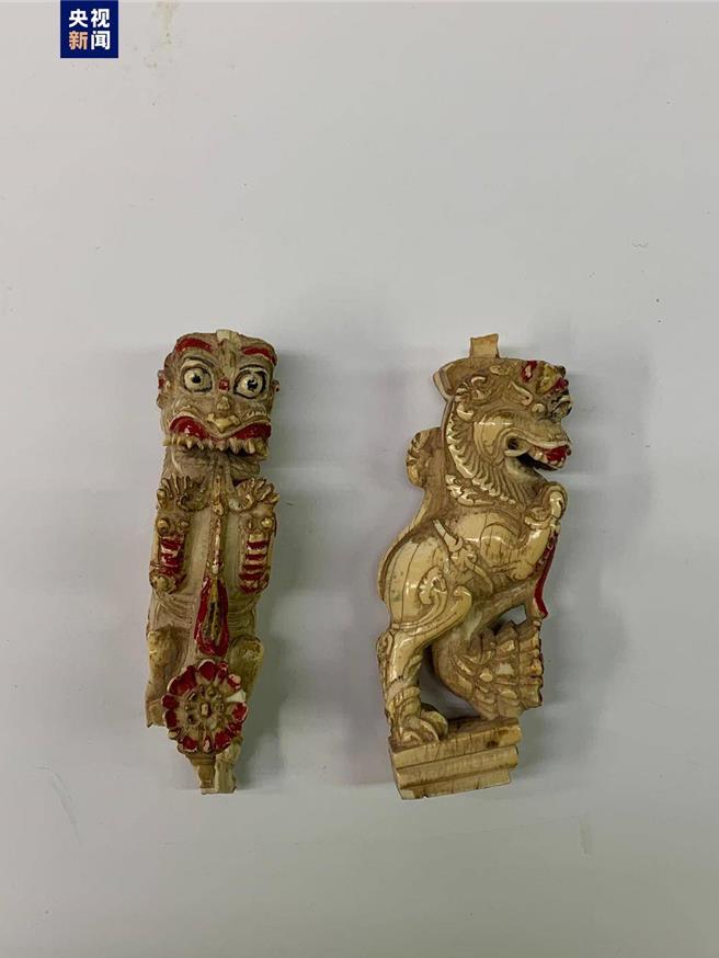 追索流失文物有成，陆美09年以来促成504件文物回归中国。图为最近移交大陆政府的38件流失文物艺术品之一。（大陆央视）