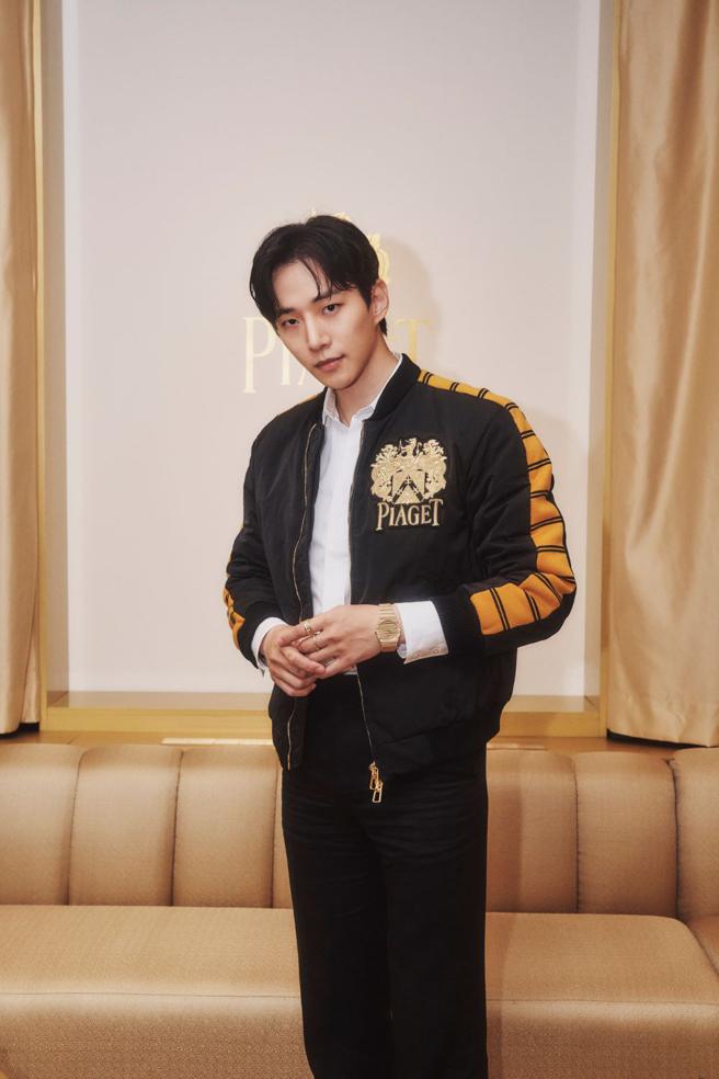 李俊昊荣升伯爵全球形象大使，佩戴伯爵最新款全K金POLO表，帅气破表。（PIAGET提供）