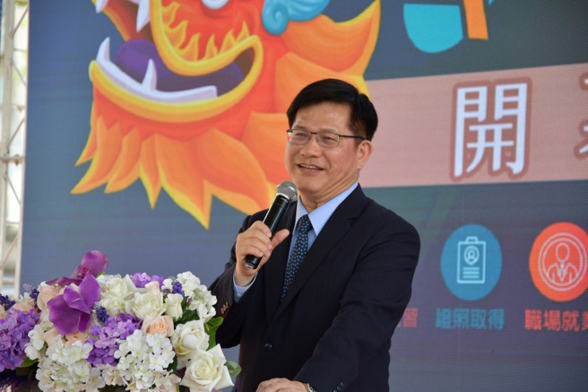 教育部「建置区域产业人才及技术培育基地计画」自111年起推动，规划4年投入新臺币24亿元协助大专校院设置至少20座重点产业人才培育基地。(照片/教育部提供)