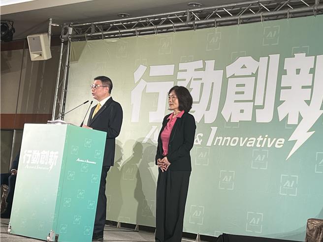 35年前衝撞劳委会遭判刑，何佩珊35年后入主劳动部。（曾薏苹摄）