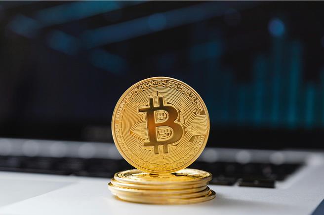 比特币在20日上午8点15分完成减半生产，下次减半时间预计在2028年2月。（图／摘自Pexels）