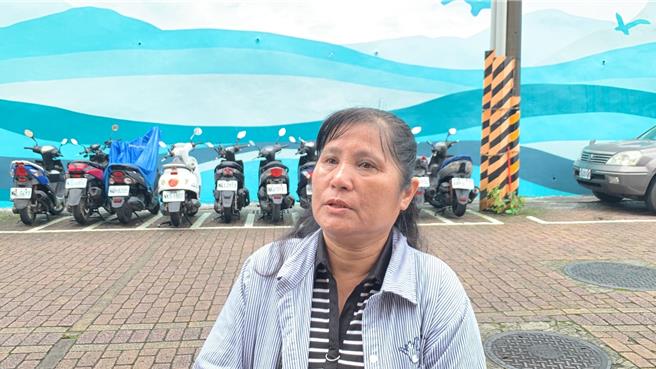 基隆多雨建筑物容易发霉斑驳，基隆市政府为改善此问题，推行「彩绘城市」政策，由区公所协调、都市发展处改善彩绘。居民张小姐表示，彩绘挡土墙很美，也能成为新的景点，很赞成市府的规画。（徐佑升摄）