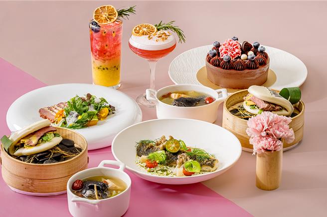 「Wok on the Park」餐廳推出「專屬MaMa放瘋日計畫」，推出西式雙主餐分享料理滿足媽咪味蕾，加贈調酒及高空酒吧免服務費優惠。（圖／高雄英迪格酒店）★《中時新聞網》關心您：飲酒過量，有礙健康。酒後不開車，安全有保障！