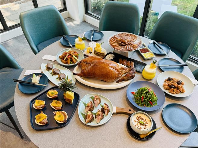 「享鸭」进驻台南市长官邸，今天正式开幕营运。（曹婷婷摄）