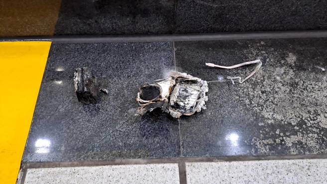 台北捷运中和新芦线20日下午5时许传出火警。（翻摄画面）