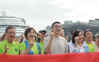 台日美化協會攜手清掃基隆市 500志工齊心改善市容