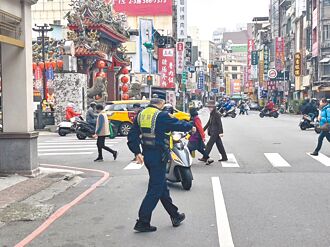 宣导取缔多管齐下 交通死伤数降